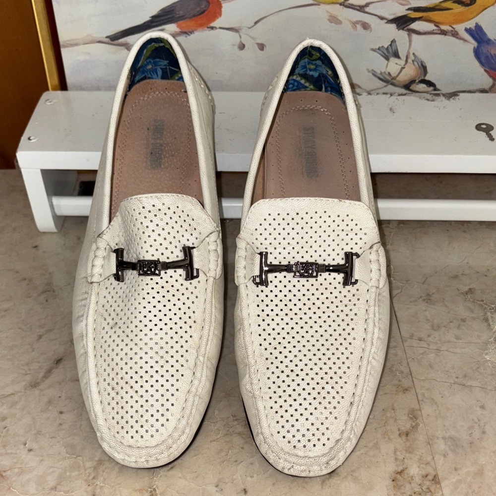Stacey Adams off white Men's Perforated Leather Loafers with Metal Bit